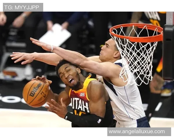 犹他爵士与达拉斯小牛的激烈对决展现篮球魅力与团队协作精神